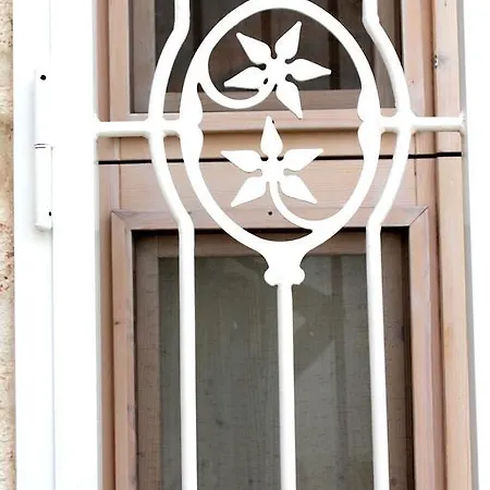 Apartment Stone *